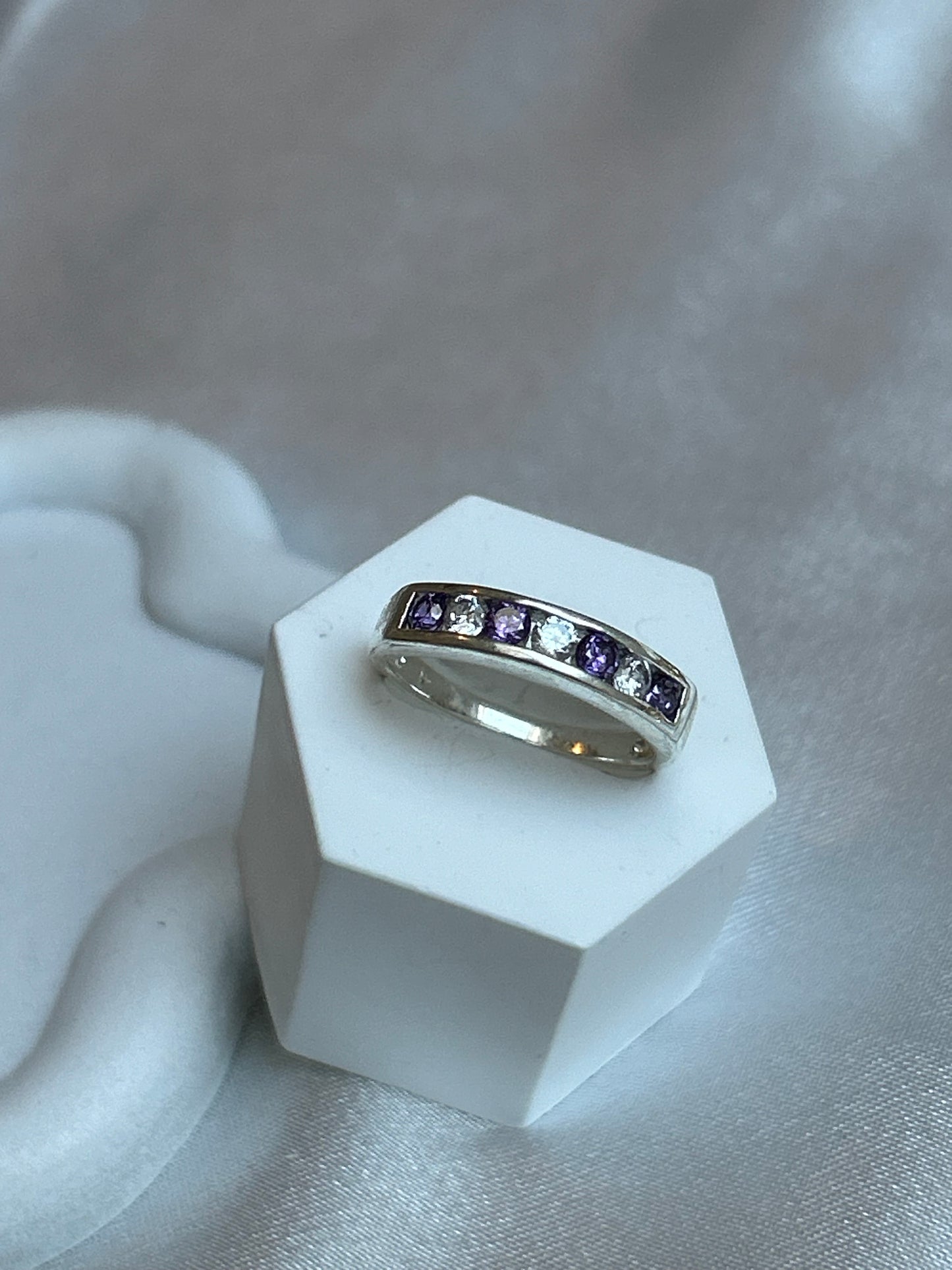 Bague strass violet et transparent taille 57