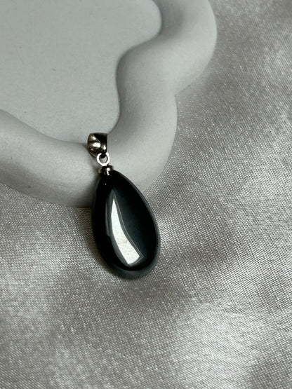 Pendentif vintage pierre grise noir et argenté