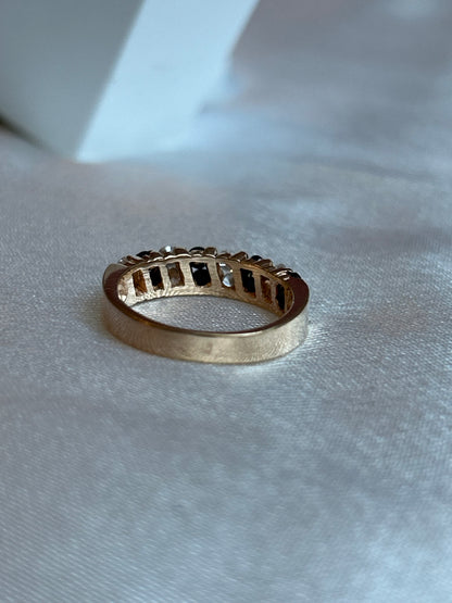 Bague en plaqué or taille 51 et pierre bleu nuit et transparente