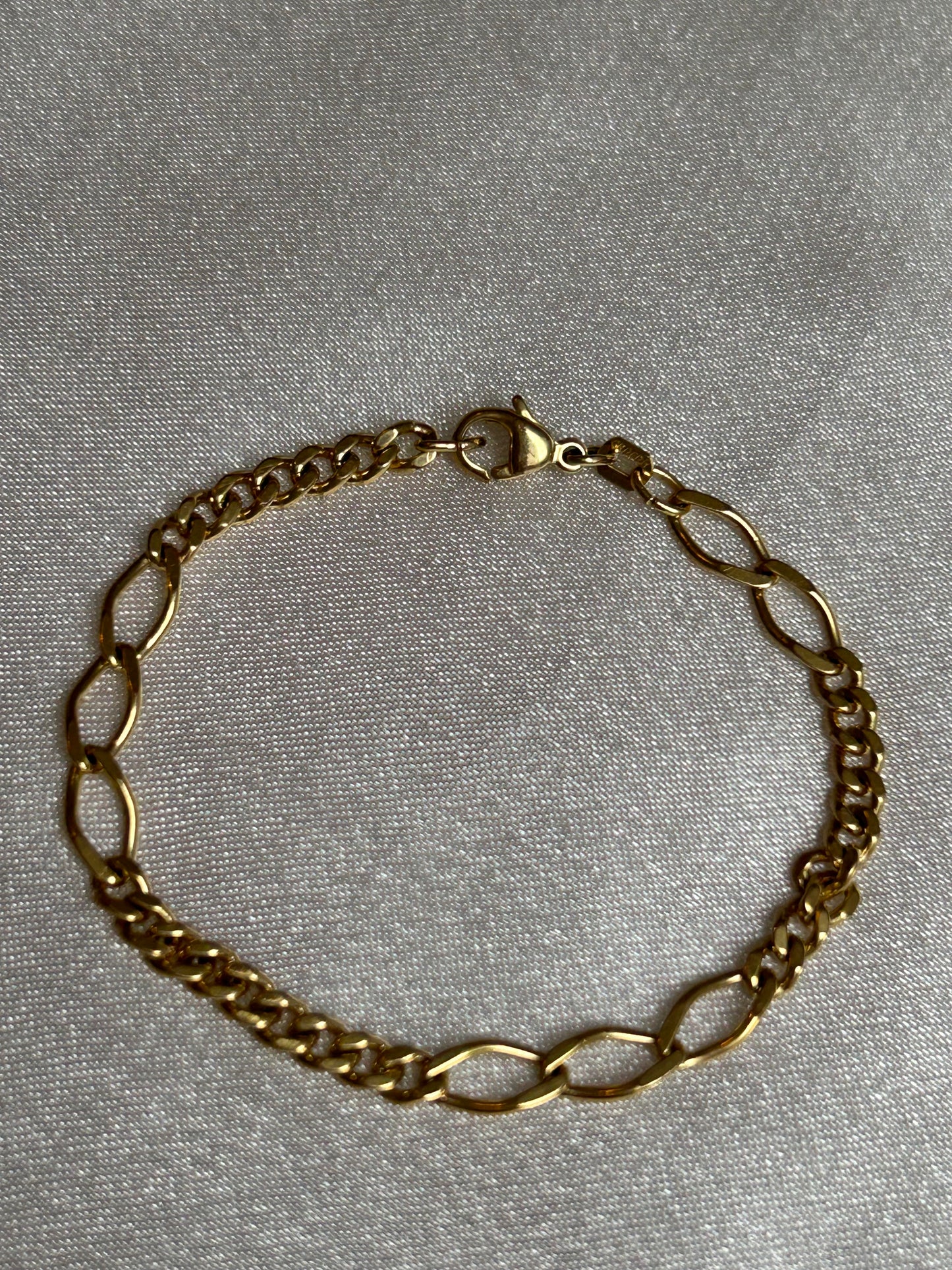 Parure vintage en plaqué or collier et bracelets 3 ovales entrelacées