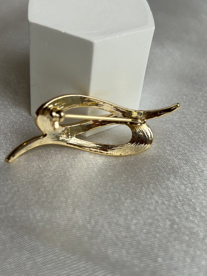 Broche vintage doré et strass signée « A »