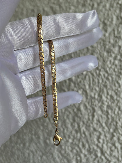 Splendide bracelet en plaqué or maille plates