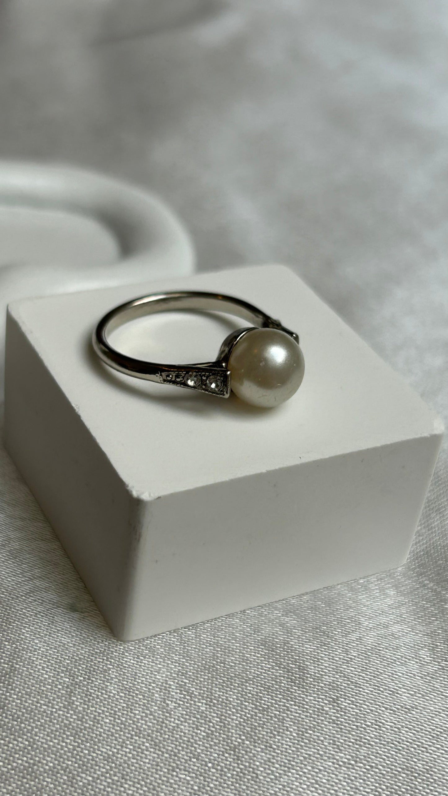 Bague argenté et perles avec strass taille 50