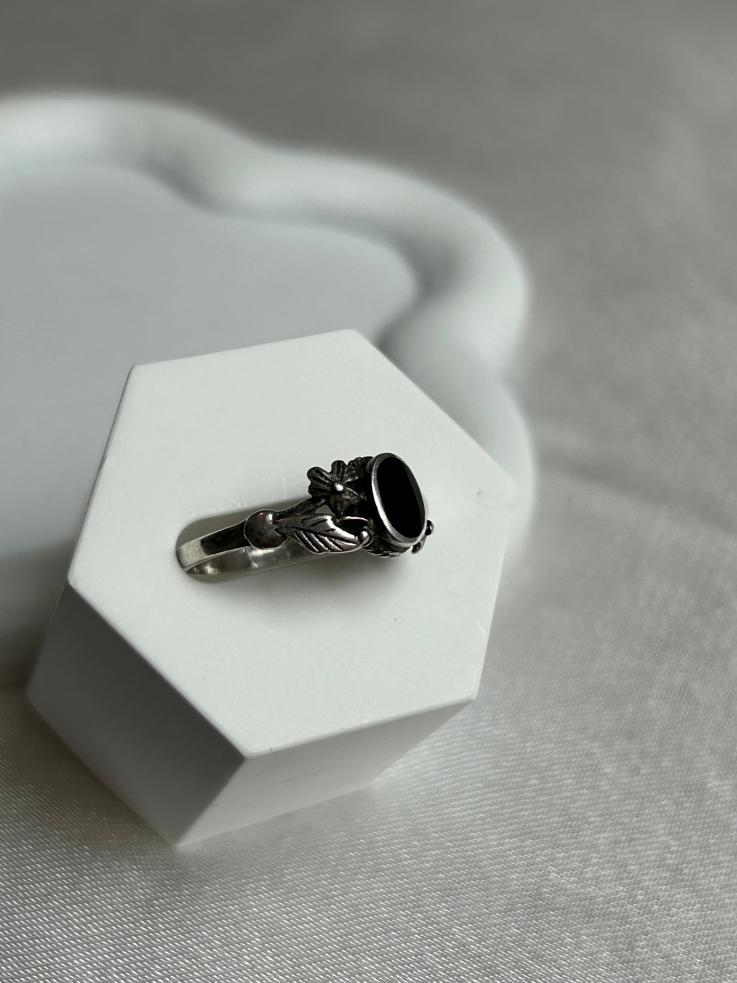 Bague vintage en argent taille 56 et pierre noir