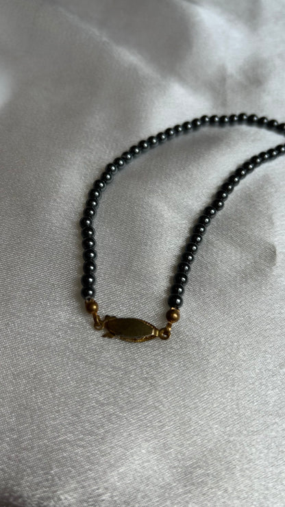 Collier de perles grises vintage