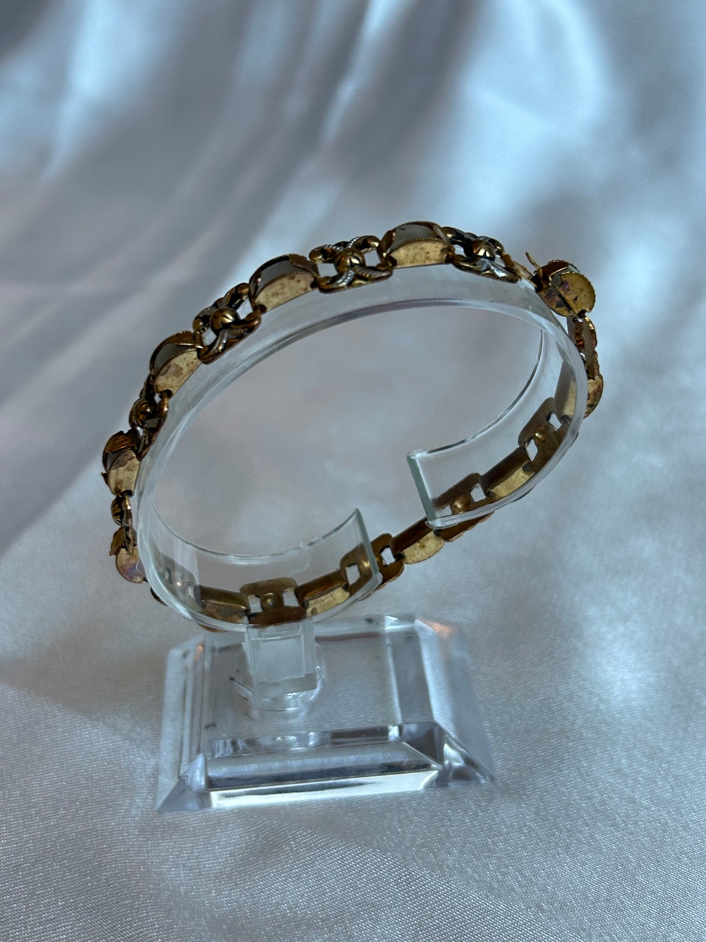 Bracelet vintage en or de Tolède fleur doré noir nacré