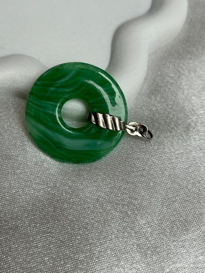 Pendentif vintage cercle vert marbre et Métal argenté