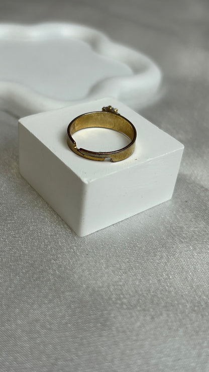 Bague vintage doré ajustable et gros strass