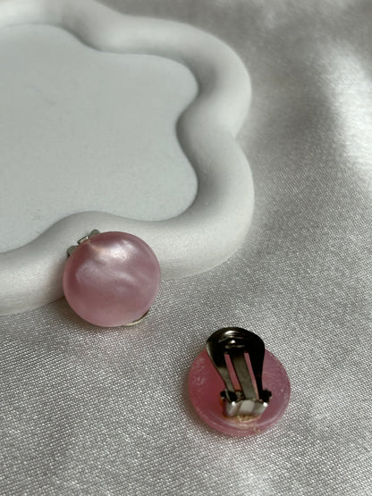 Boucles d’oreilles vintage pins rose nacré