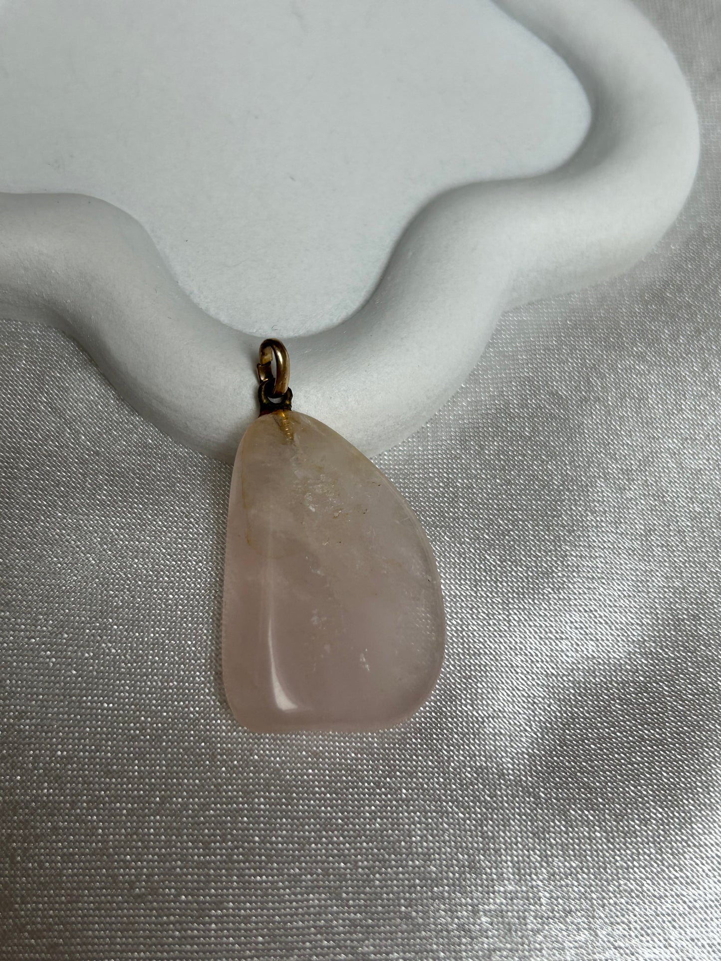 Pendentif vintage pierre rose pâle