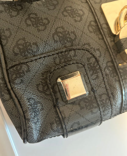 Sac vintage GUESS noir gris et argenté