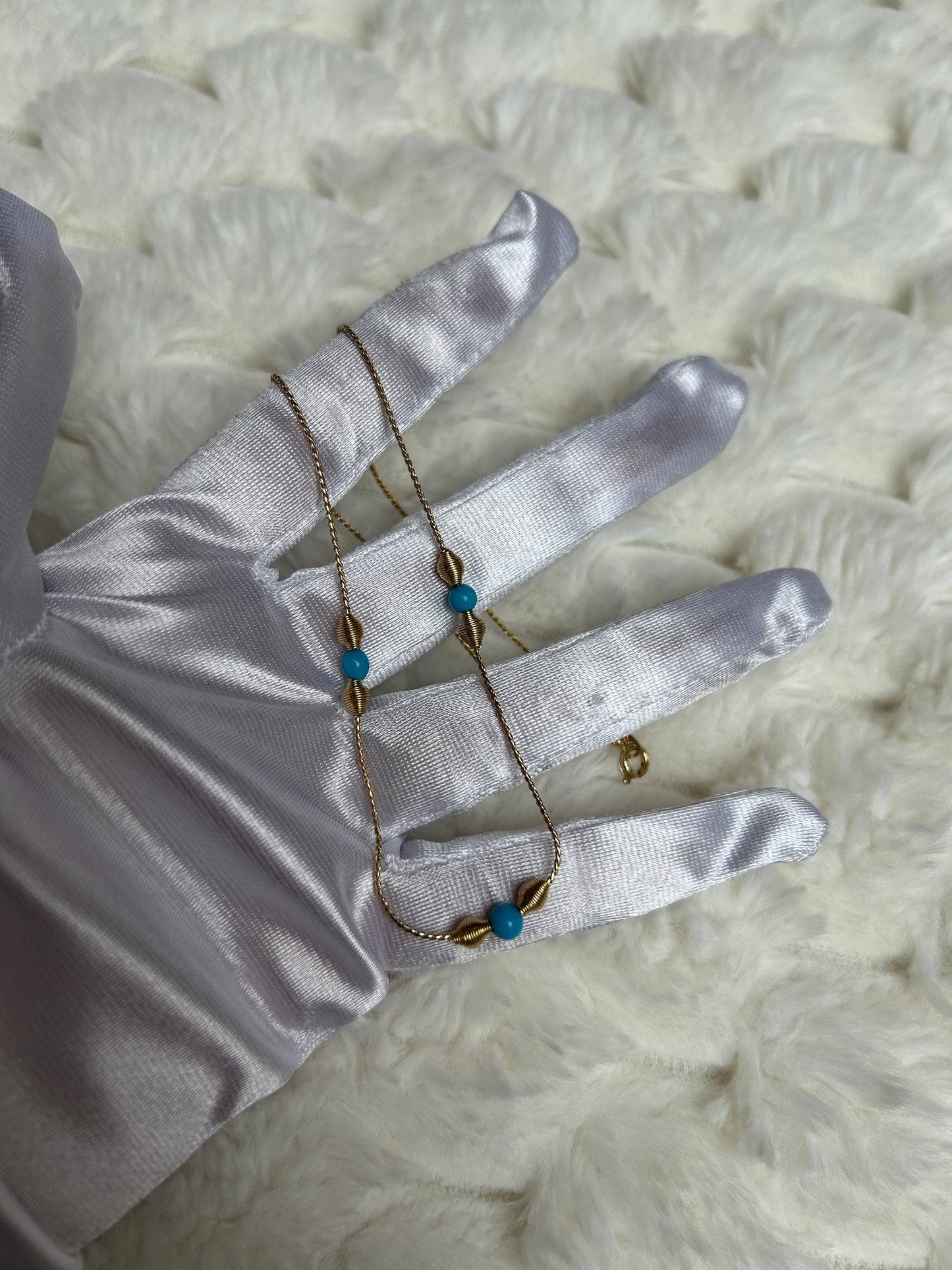 Collier vintage doré et bleu fantaisie