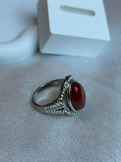 Bague vintage pierre rouge taille 59-60