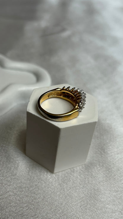 Bague vintage plaqué or et strass rouges et transparents taille 52